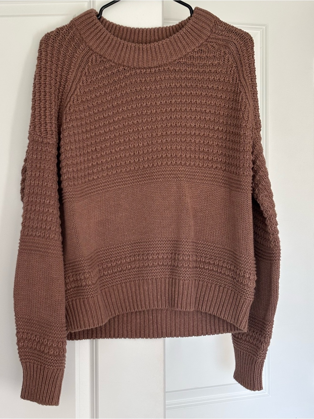 Women's Chunky Knit Crewneck Sweater Brown